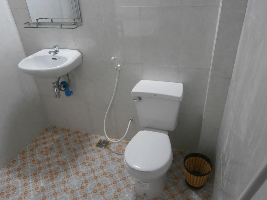 Bandini'S Hotell Kampot Rum bild