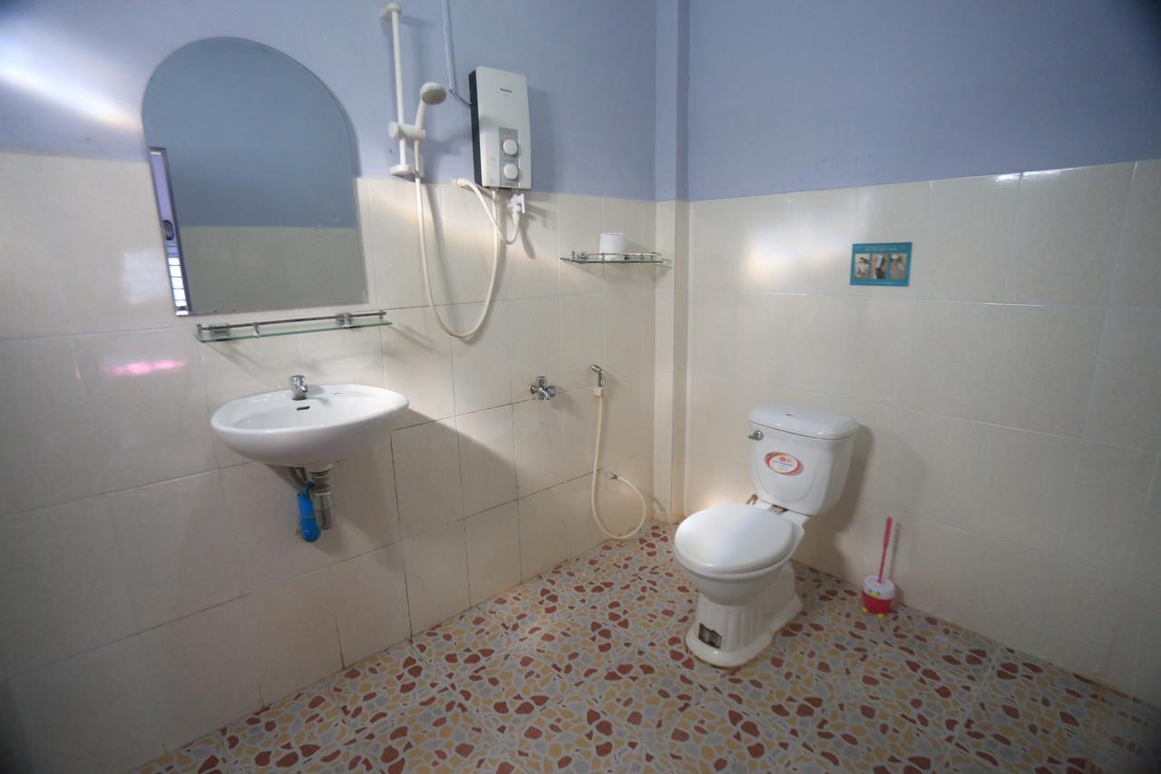 Bandini'S Hotell Kampot Exteriör bild